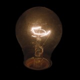 World’s tiniest lamp spans quantum and classical physics