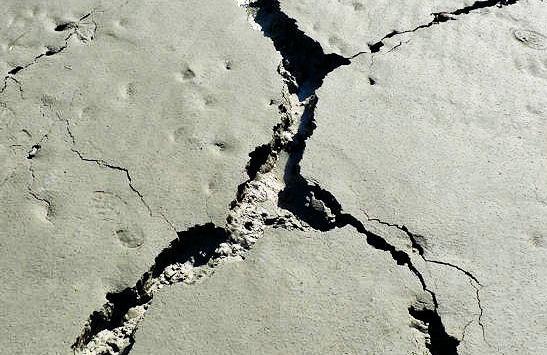 Foreshocks may warn that a big quake is coming