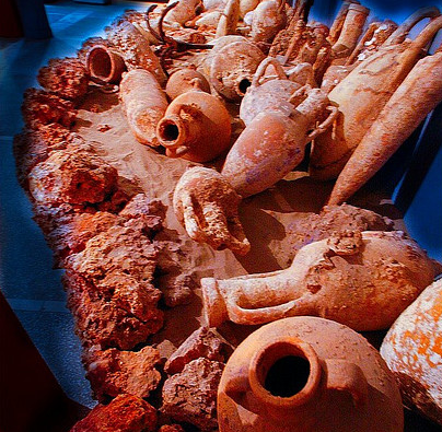 Pots from ancient shipwreck yield their DNA secrets